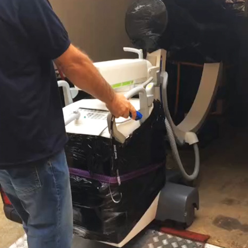Comprehensive service for products with high added value, such as hospital equipment, computer equipment, industrial machinery, prototypes,...<br><br>Our own highly qualified and experienced staff guarantee the delivery of the most delicate, bulky or heavy equipment to the requested delivery point even in the most difficult circumstances.